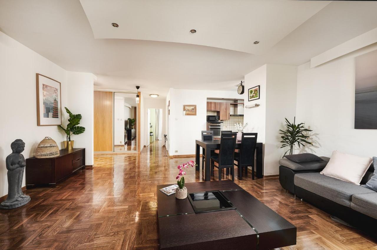 Lumina Spacious Apartment Near The Railway Station Varsóvia Exterior foto
