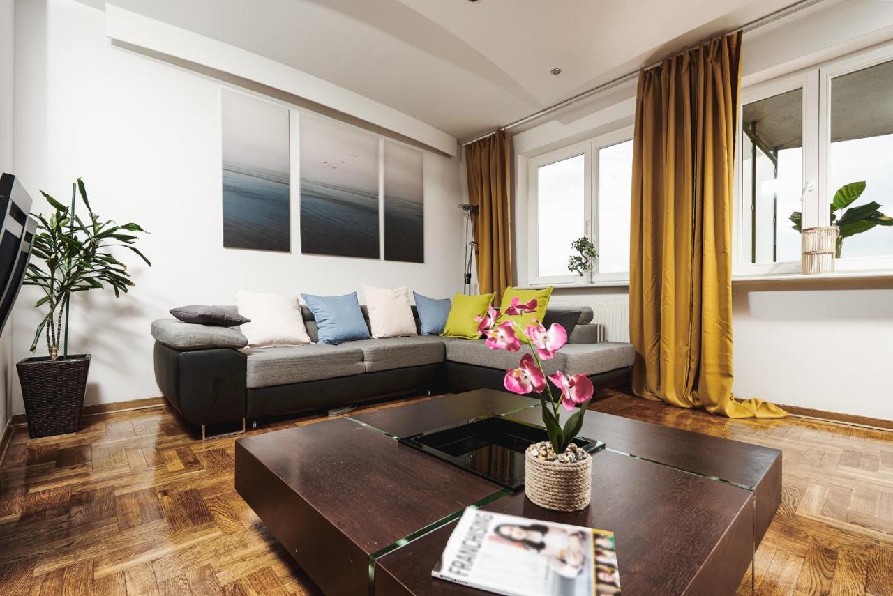 Lumina Spacious Apartment Near The Railway Station Varsóvia Exterior foto