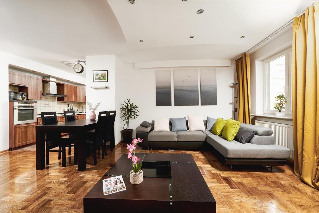 Lumina Spacious Apartment Near The Railway Station Varsóvia Exterior foto